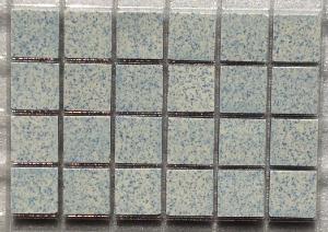 Bleu moucheté dit bleu5 porphyre 2 par 2cm mosaïque grès antique paray par 100g