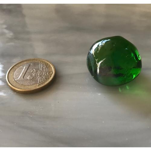 Bille forme diamant vert émeraude translucide diamètre 25 mm à l'unité en verre 