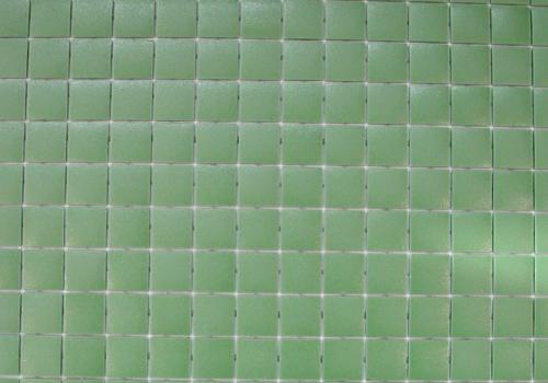 Vert tendre carré mosaïque émaux 2.3 cm vert mat satiné plaque 33 cm en HTK