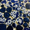 Bleu porcelaine picassiette japonisant mosaïque galets émaillés par 15 par 15 cm