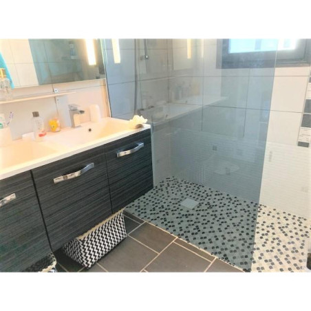 Blanc noir nacré et gris mat mosaïque écaille par plaque de 30 par 30 cm