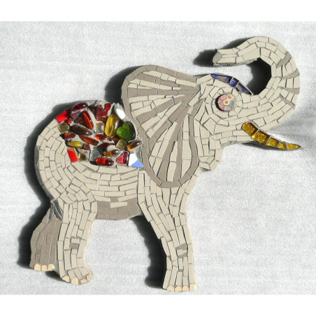 Eléphant image en mosaïque sur le thème africain