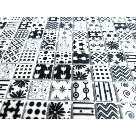 Mosaique mat noir et blanc MOMA mosaique cuisine