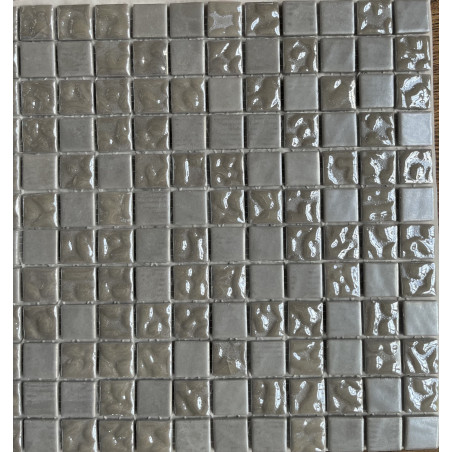Gris relief nacré drop et 50% mat nacré mosaïque 2.4 cm émaux de verre par plaque 31.5 cm