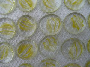 Jaune mosaïque jaune clair ruban galet de verre 30 mm par plaque 30 par 30 cm