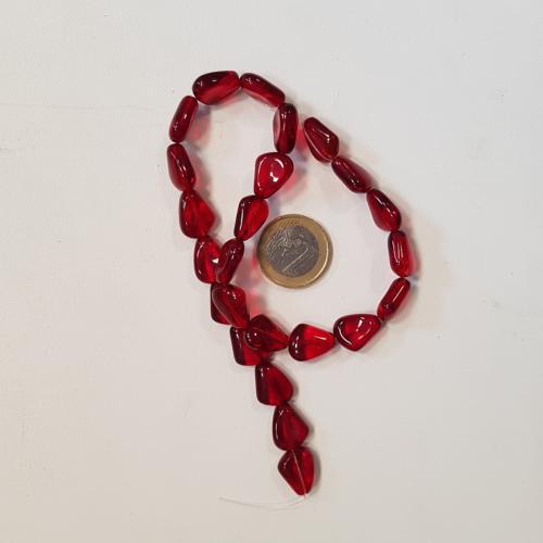 Rouge rubis translucide perles verre par 24 unités