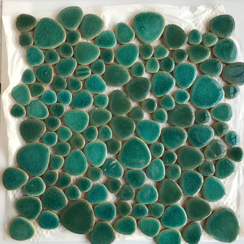 Vert émeraude givré atoll mosaïque galets émaillés par 15 par 15 cm