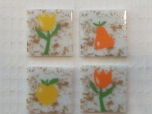 Fantaisie émaux 4 cm fruits et tulipe mosaiques émaux bord droit 4 cm vendu par 4 carreaux