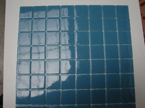Bleu pétrole 4 cm mosaïque émaux de verre par plaque 32 cm HTK