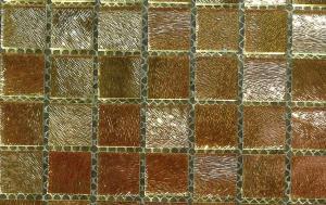 Jaune doré mosaïque strié vetrocristal 2.5 par 2.5 cm par 16 carreaux