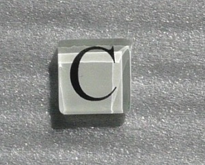 Mosaïque alphabet lettres "c" vétrocristal 2 par 2.cm