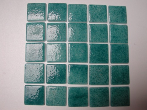 Vert turquoise moucheté 3 cm mosaïque émaux par 25 carreaux