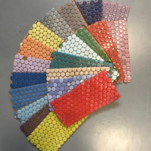 Lot de 22 plaques 33 cm de  pastille ronde en émaux bord droit 2.2 cm mix couleur pour vrac