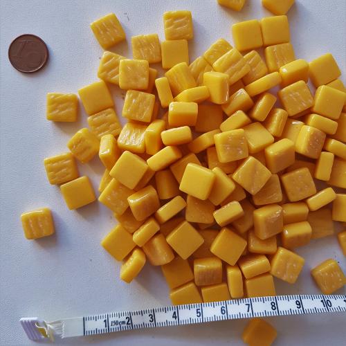 Jaune orange poussin micro mosaïque PIXEL ART 1,2 cm par 100 grammes