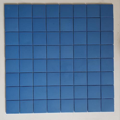 Bleu mat satiné 4 cm mosaïque émaux par plaque 32 cm