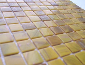 Jaune safran mosaïque pâtes de verre gemmés par 25 carreaux