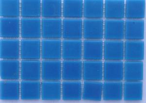 Bleu moyen sans bulle mosaïque pâte de verre 2 par 2cm par 25 carreaux