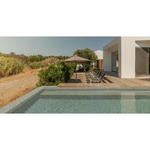 Mosaïque bleue pour piscine bleu intense