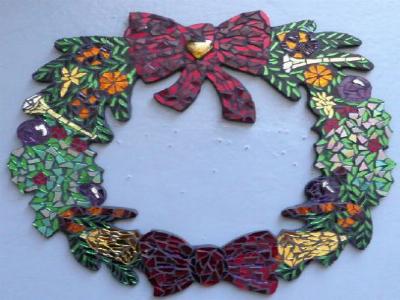 couronne de noel en miroir coloré de notre cleint de parcay les pins